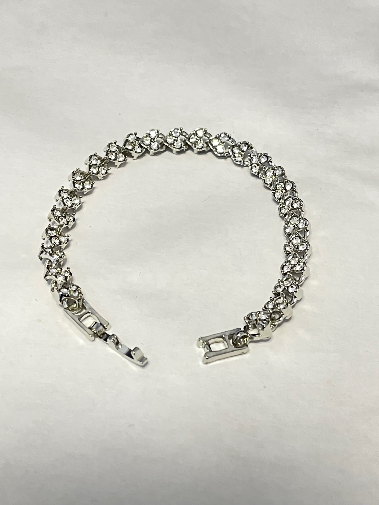 GCJ563 Love Heart Silver bracelet